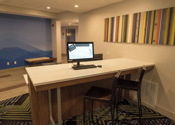 Holiday Inn Express & Suites - Louisville N - Jeffersonville By Ihg