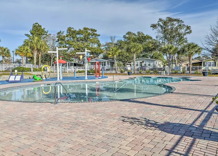 'Below Deck' Beach House: Walk To The Ocean!