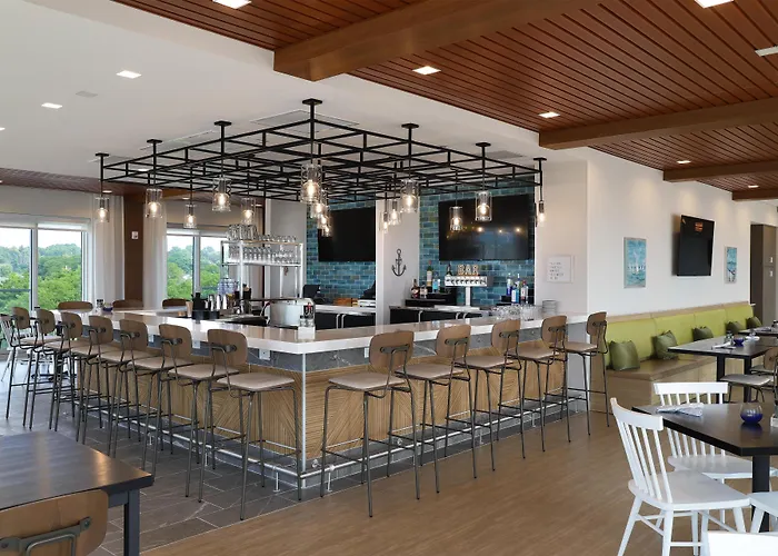 Hampton Inn & Suites Manistee, Mi
