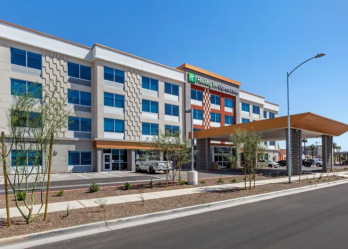 Holiday Inn Express & Suites - Phoenix Dwtn - State Capitol By Ihg