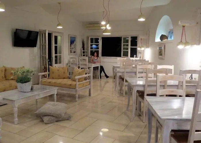Villa Manos Hotel