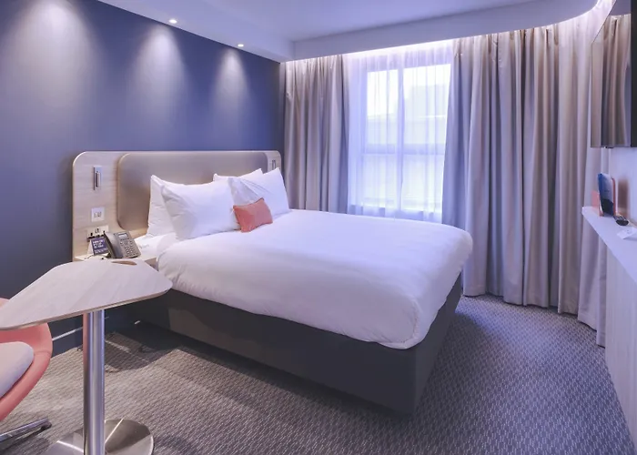 Holiday Inn Express - Fleet By Ihg