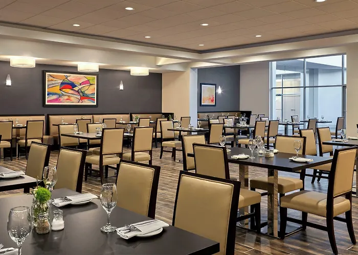 Delta Hotels By Marriott Chicago Willowbrook