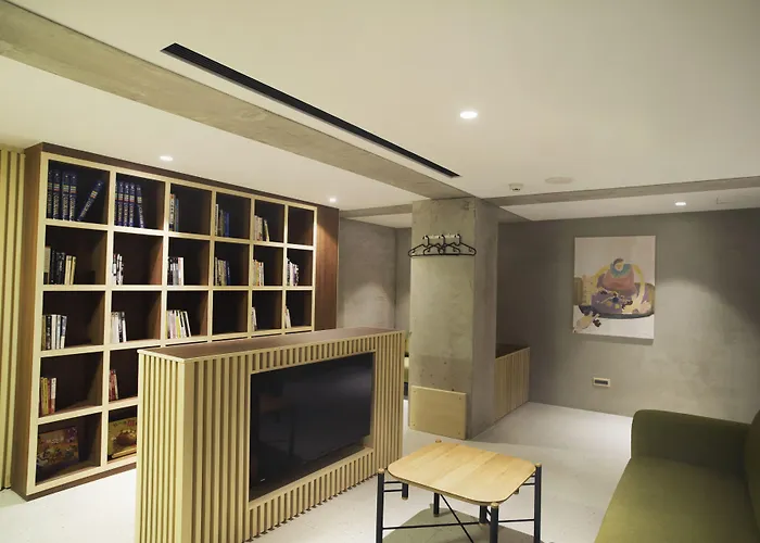 Fff Hotel