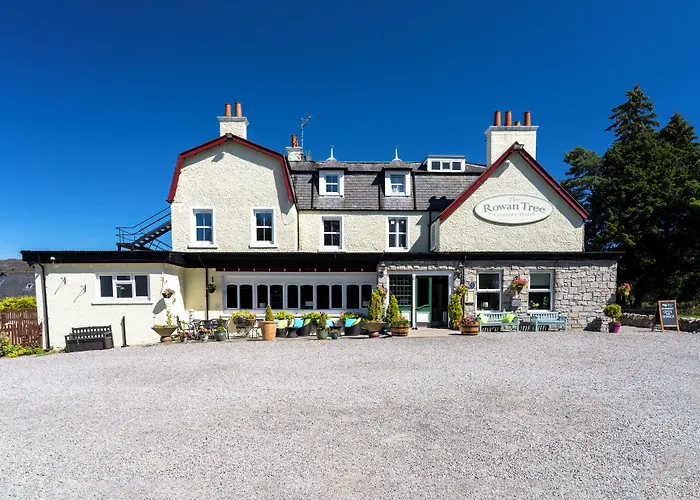 The Rowan Tree Country Hotel