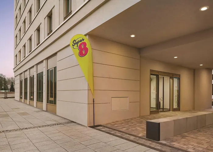 Super 8 By Wyndham Chemnitz