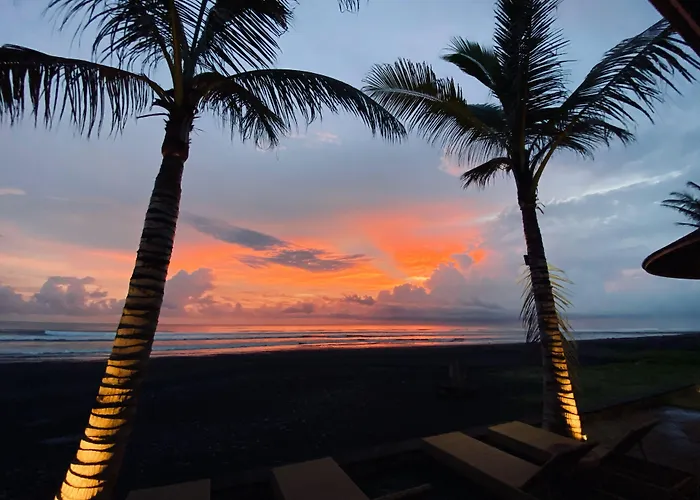 Wide Sands Beach Retreat