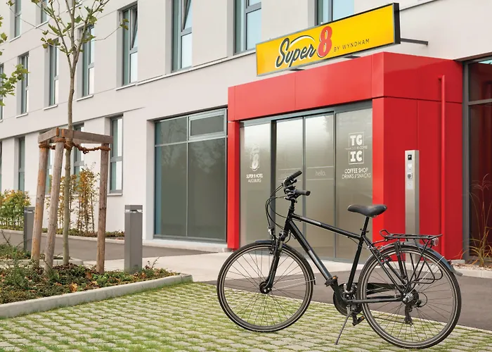 Super 8 By Wyndham Augsburg