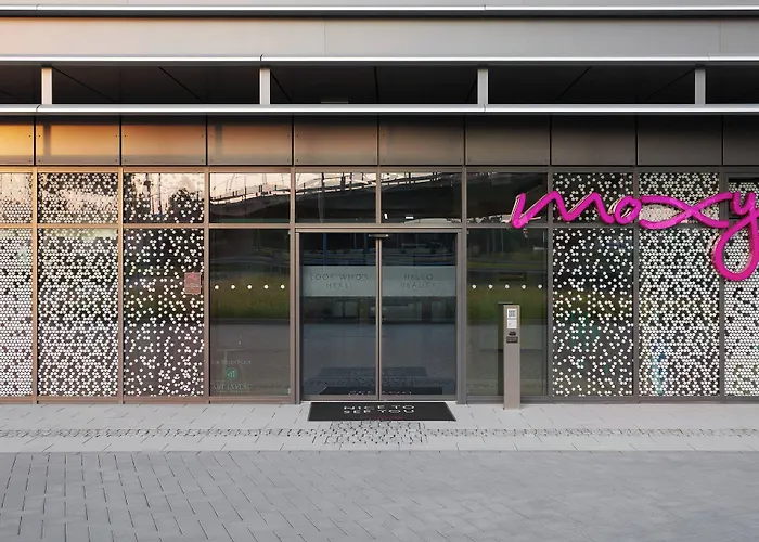 Moxy Cologne Bonn Airport