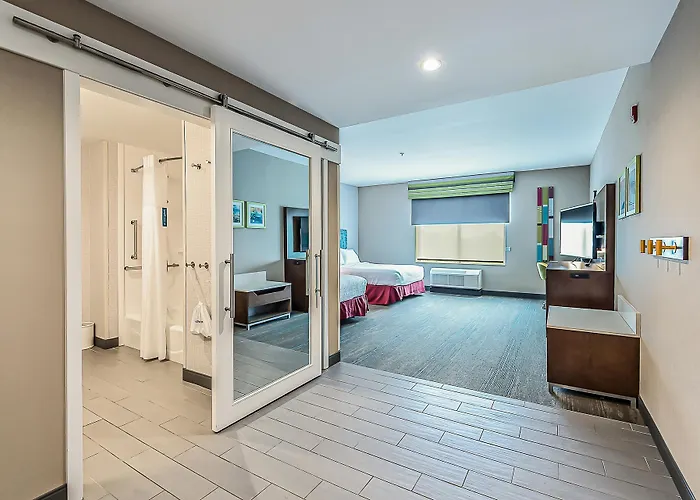 Hampton Inn & Suites Howell