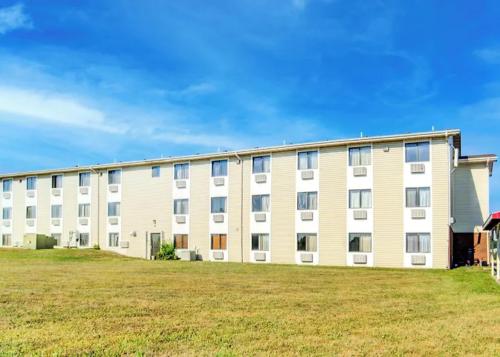 Amerihost Inn & Suites
