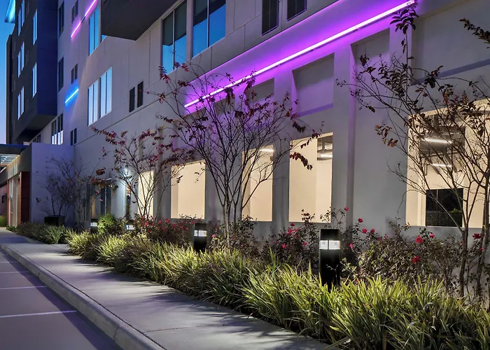 Aloft By Marriott Shenandoah Woodlands Area