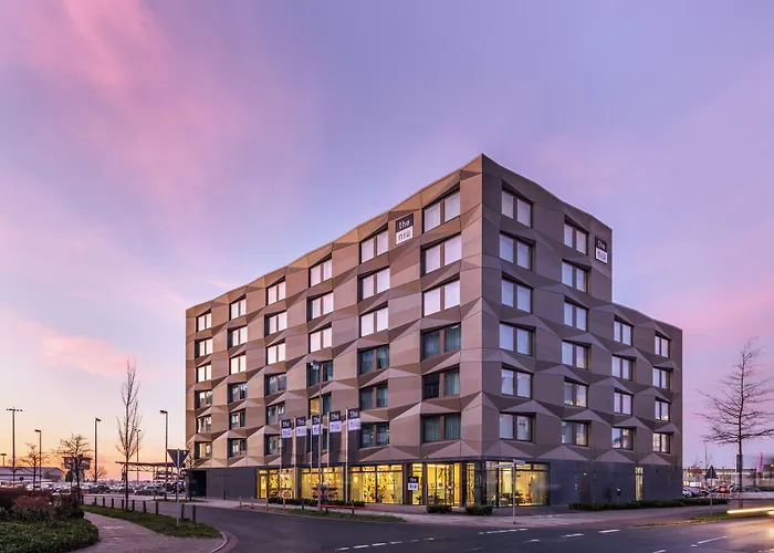 Holiday Inn - The Niu, Crusoe Bremen Airport By Ihg