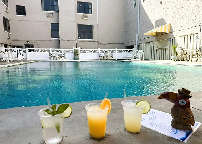 Oceanic Hotel