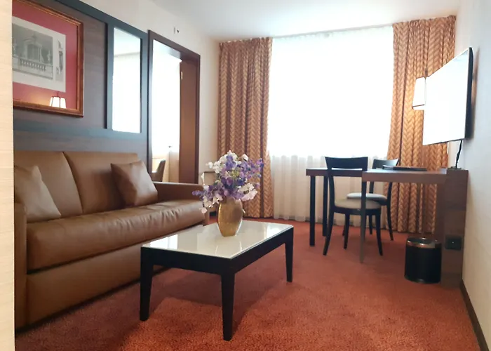 Nash Suites Airport Hotel