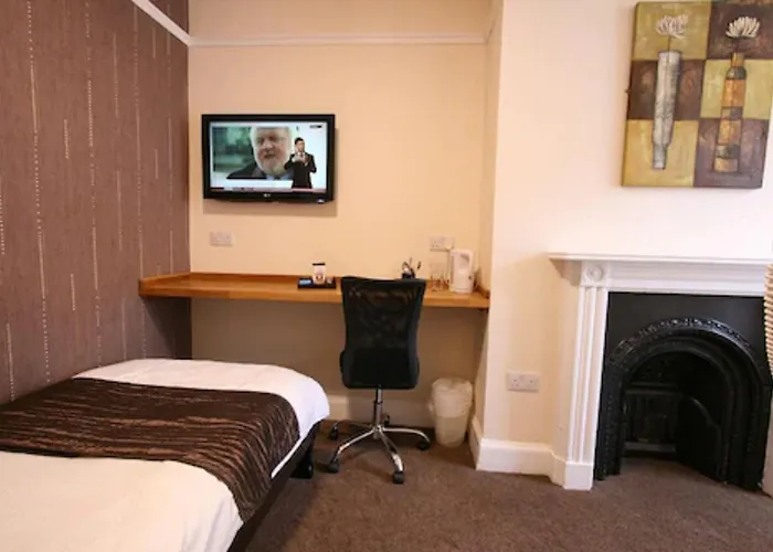 Central Hotel Cheltenham