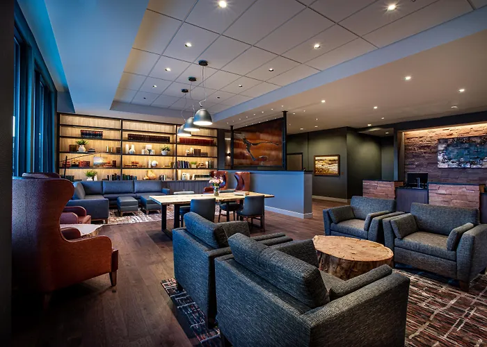 Hotel Maverick