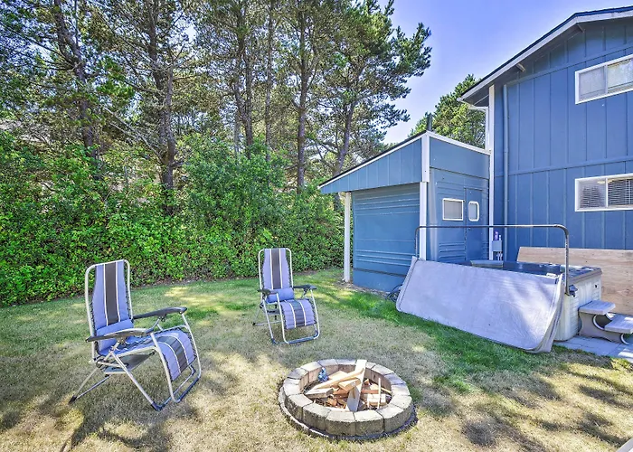 Coastal Pnw Gem W/ Hot Tub - Walk To Beach!