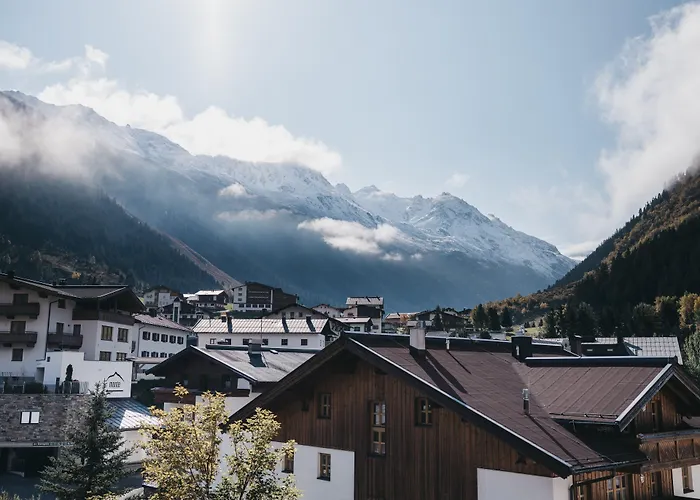 VAYA Galtür Paznaun inklusive Silvretta Card Premium im Sommer