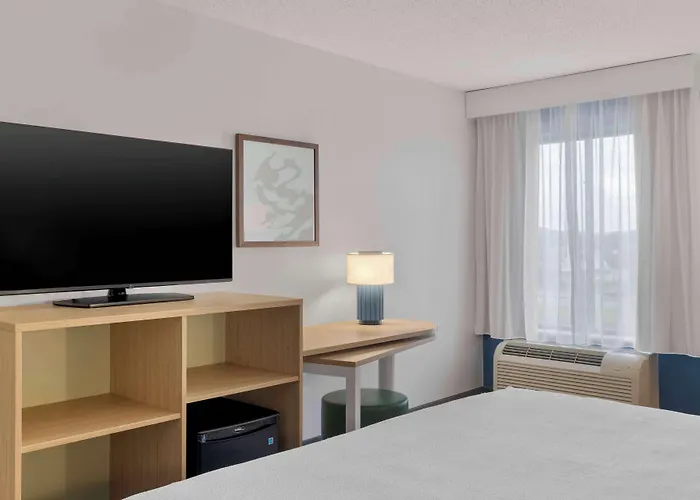 Spark By Hilton Newcomerstown