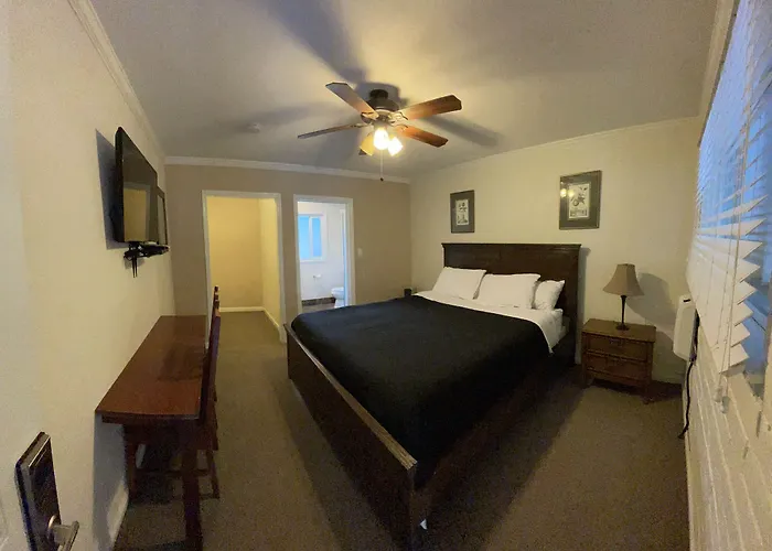 Sierra Woods Lodge