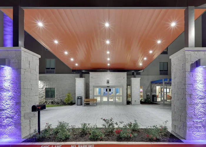 Holiday Inn Express & Suites - Plano - The Colony By Ihg