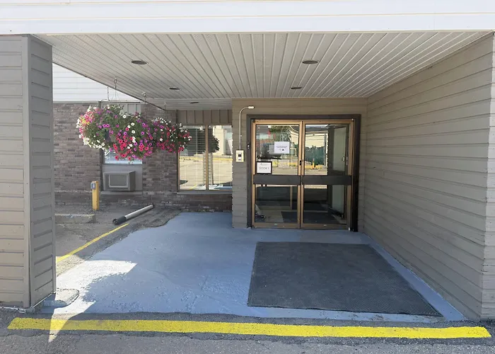 Anavada Inn & Suites - Grande Prairie