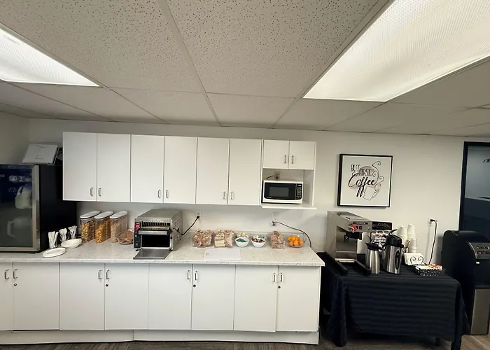 Anavada Inn & Suites - Grande Prairie