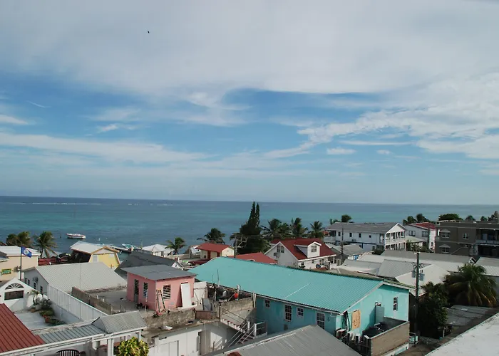 Hotel Coastalbay 2 & Golf Cart Rental