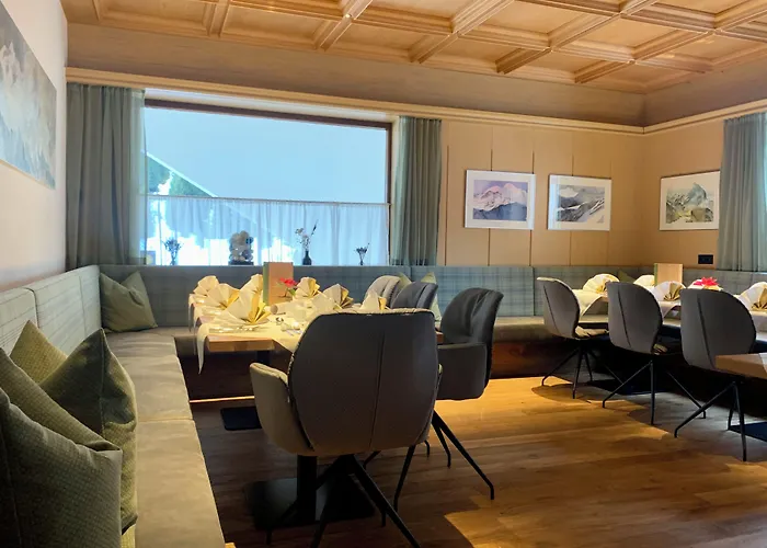 Hotel Zirbenhof