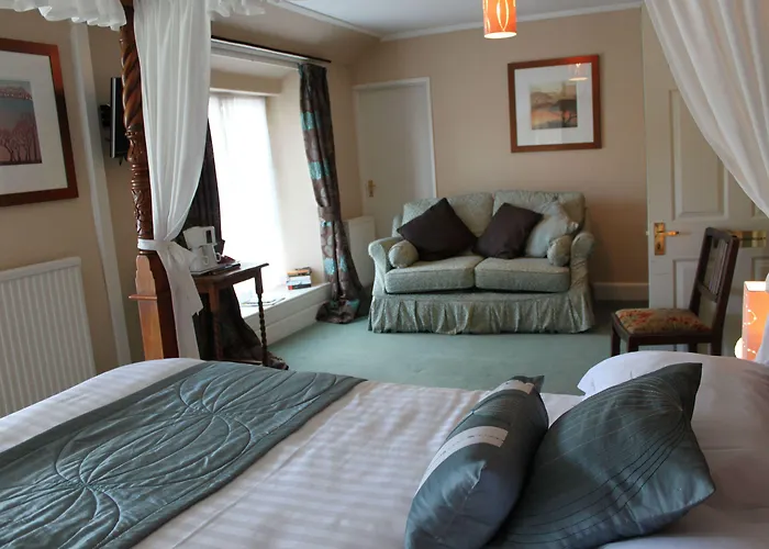 Lifton Hall