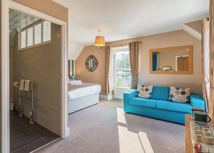 Rooms At The Highcliffe
