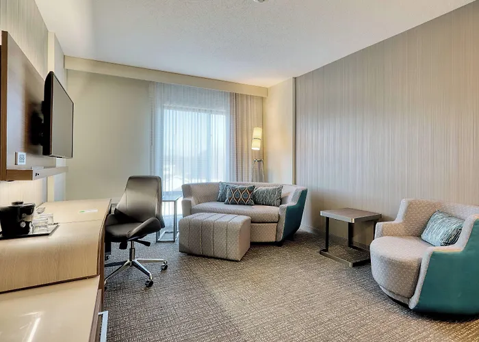 Courtyard By Marriott Southington