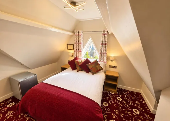 Edgerton Hotel - Ample Free Parking - 24 Hour Reception