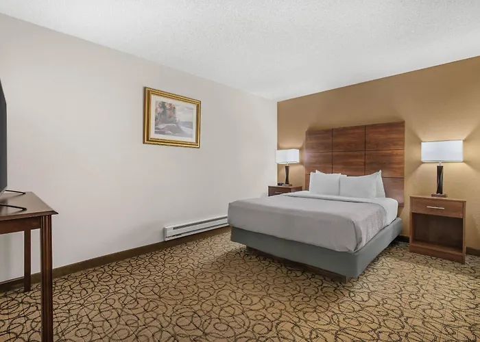 Quality Inn & Suites Manistique