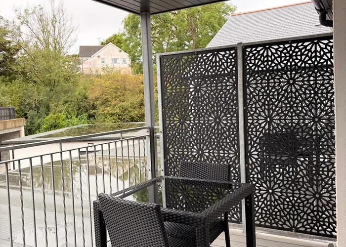 The Teifi Waterside Hotel