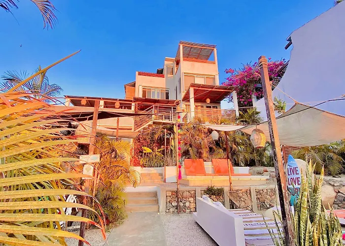 Outsite Todos Santos - Work, Connect, Explore