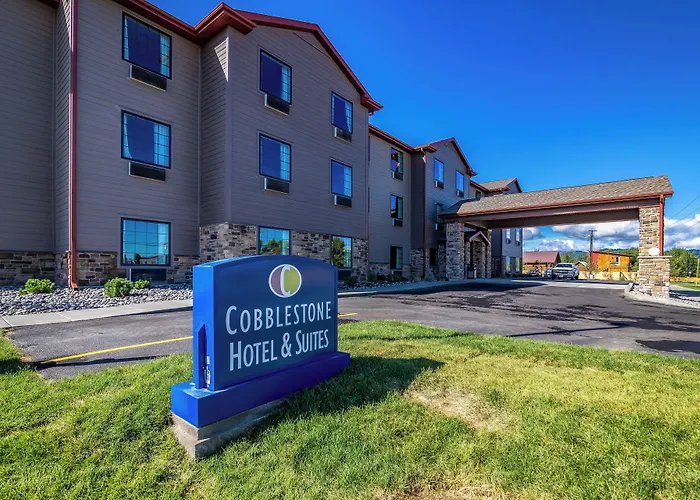Cobblestone Hotel & Suites - Victor