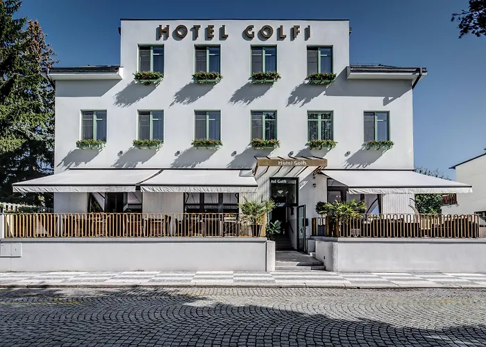 Hotel Golfi