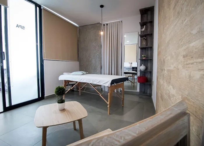 Maria Ines Hotel Suite