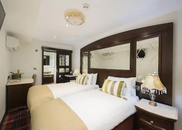 The George Street Hotel