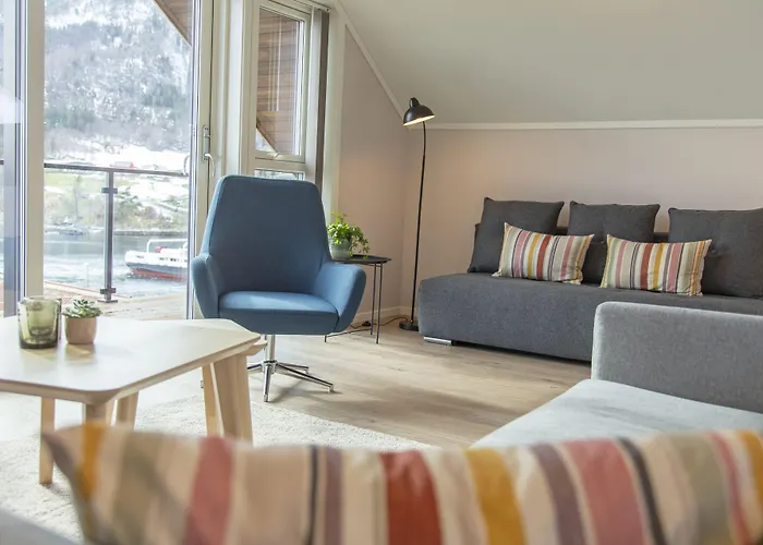 Lavik Fjord Hotel & Apartments