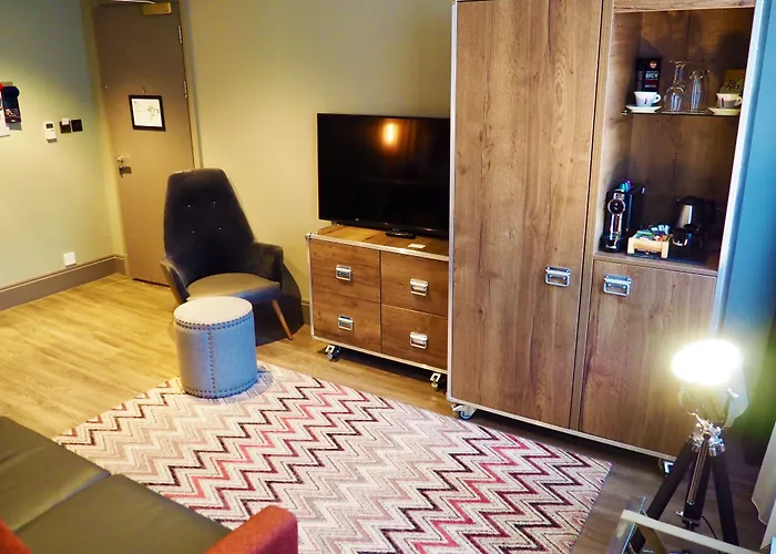Hotel Indigo - Cardiff By Ihg