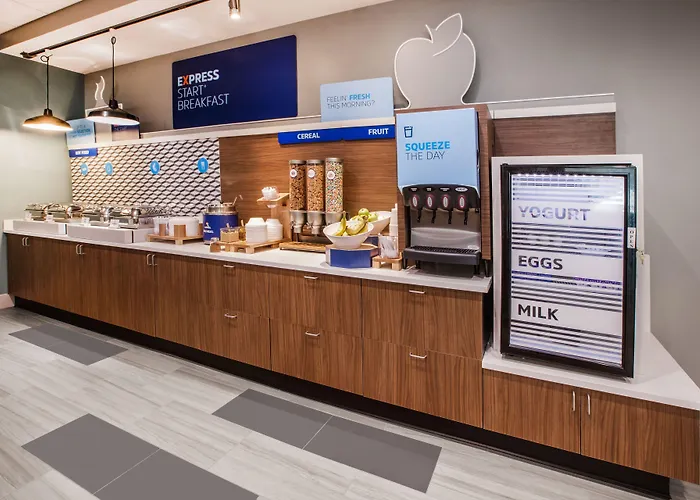 Holiday Inn Express & Suites - Dodge City By Ihg