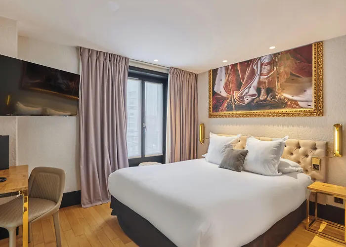 Hotel Eiffel Petit Louvre Paris