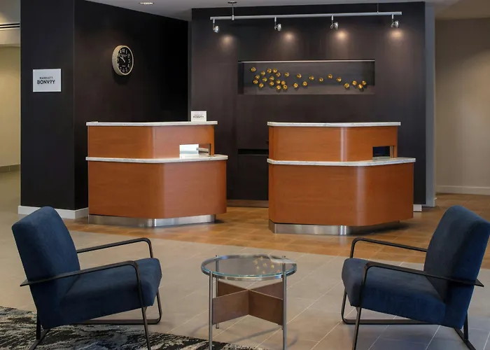 Courtyard By Marriott Houston City Place