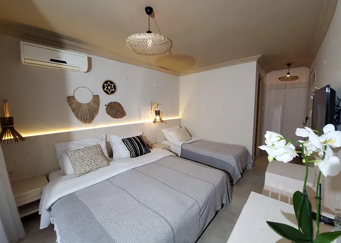 Sun Hotel By En Vie Beach (Adults Only)