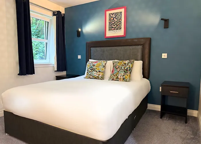 The Gilvenbank Hotel