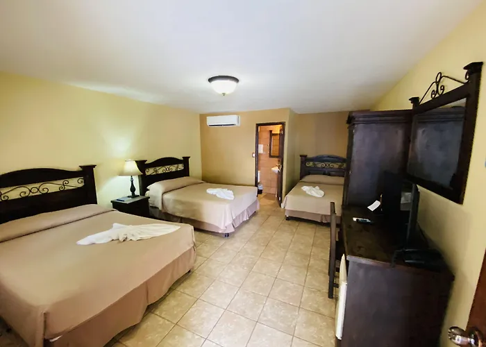 Hotel Puerto Libre