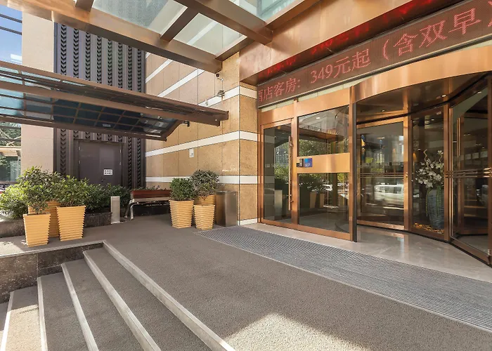 Holiday Inn Express Shenyang North Station By Ihg